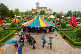 Panoramabild des NÖ Familienfest auf der Schallaburg 2016